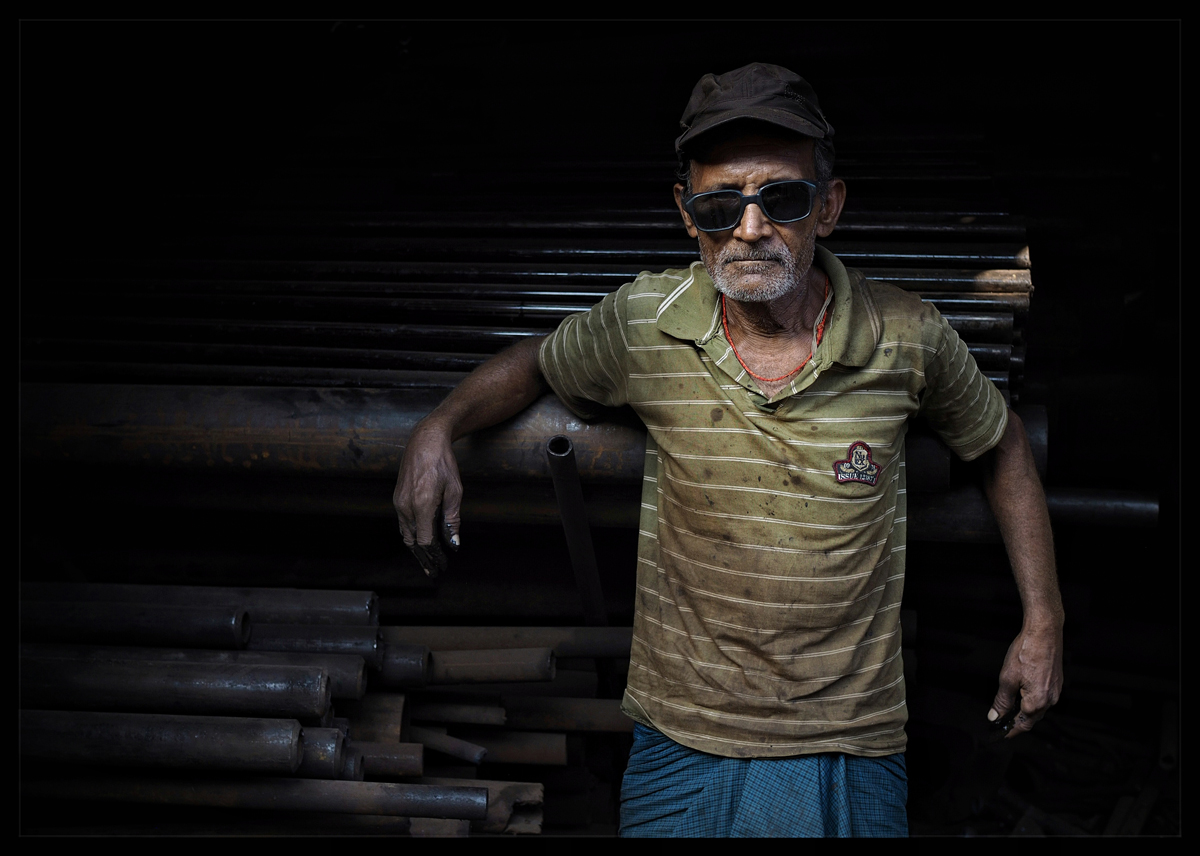 Striking Faces – Street Portraits by Raviraj Kande