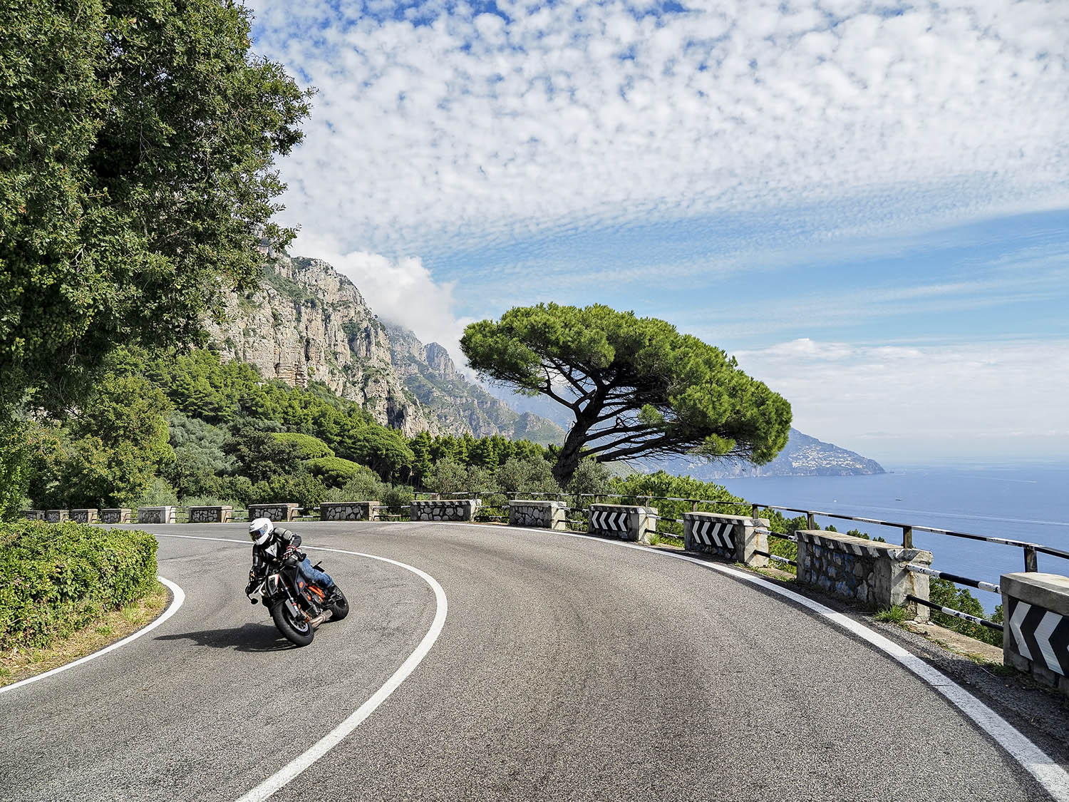 Amalfi Coast – A motor-biker travel, street and portrait reportage